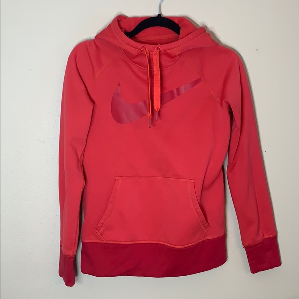 Size small Nike thermal sweatshirt. Pink.